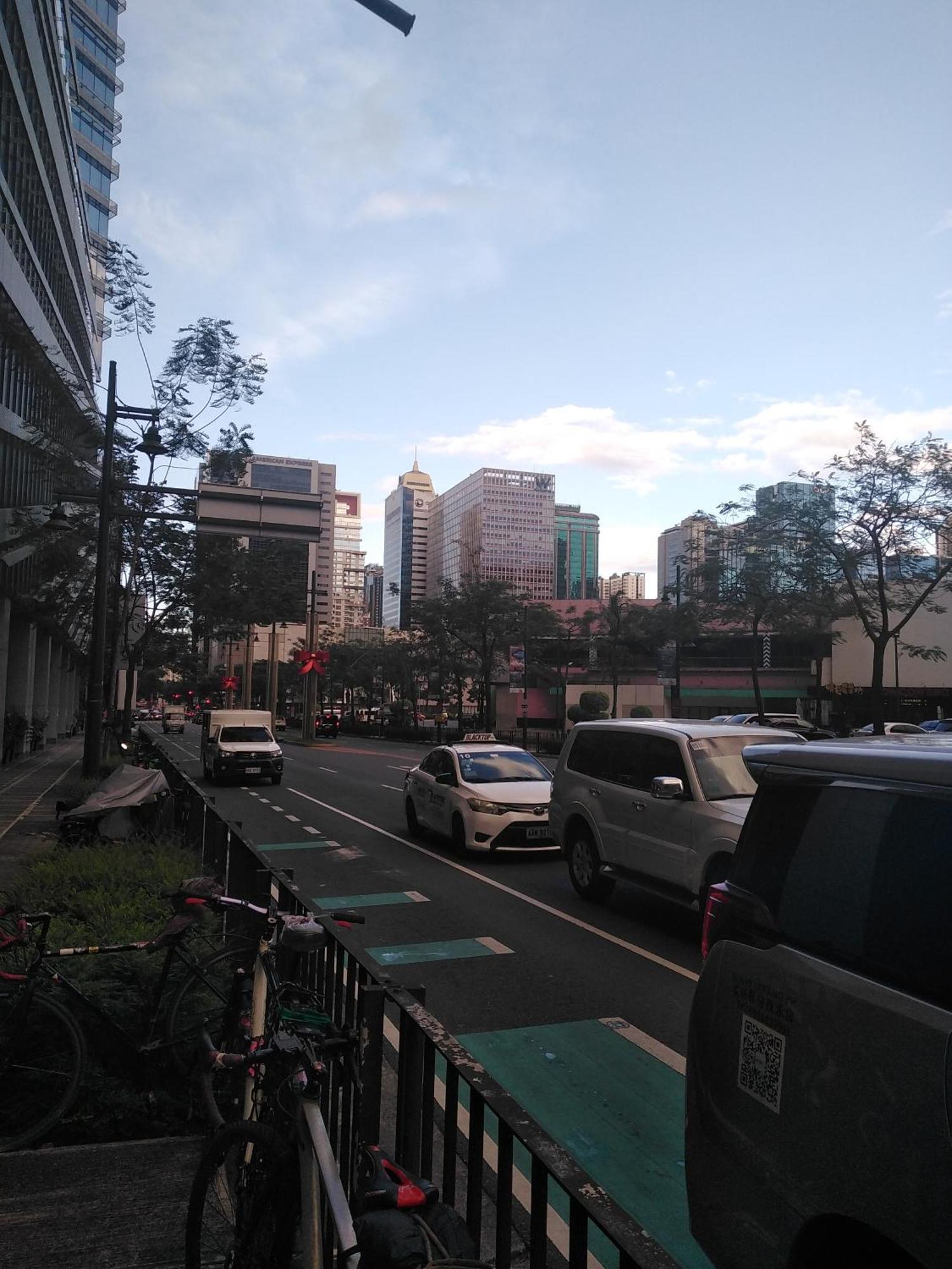 2 Bedrooms Units Forbes Area 5Th Avenue Bgc Center Manille Extérieur photo