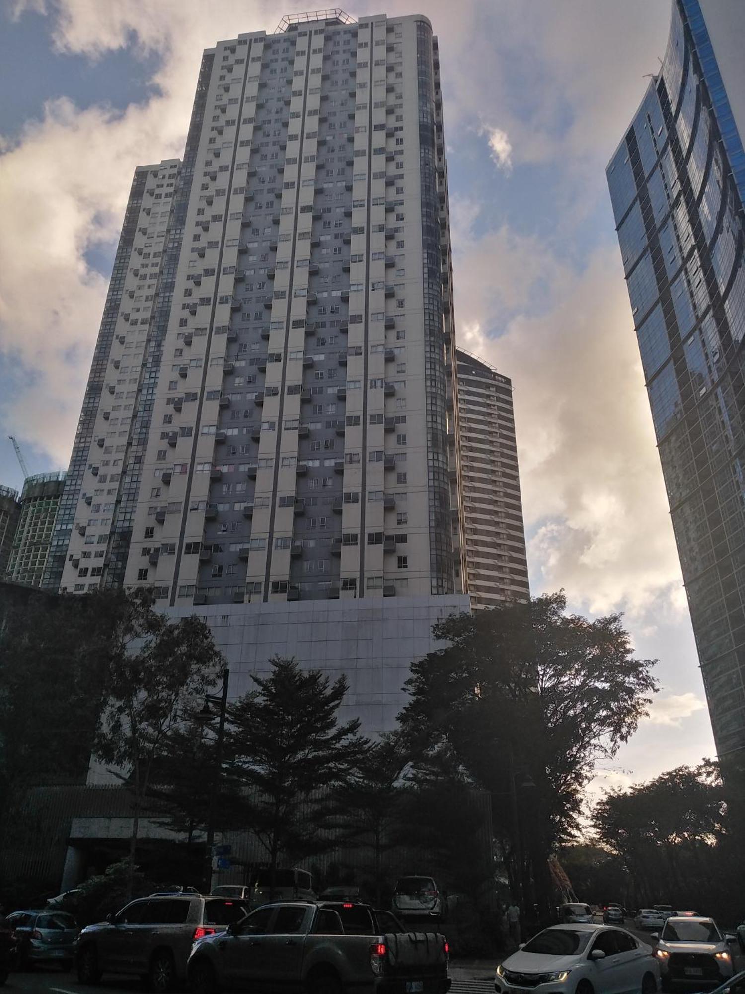 2 Bedrooms Units Forbes Area 5Th Avenue Bgc Center Manille Extérieur photo